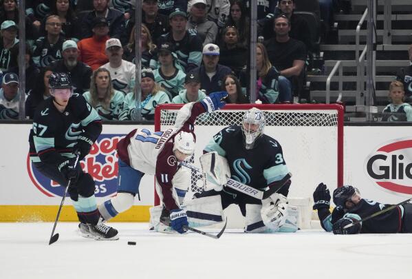 Watch avs game 2025 online